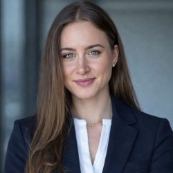 Elena Weiser